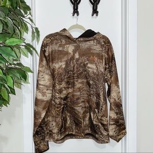 Real Tree camo sweatshirt